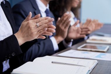 Який подарунок зробити для іноземця
