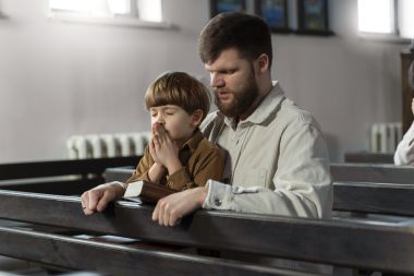 Що подарувати хрещеному: ідеї для незабутнього сюрпризу